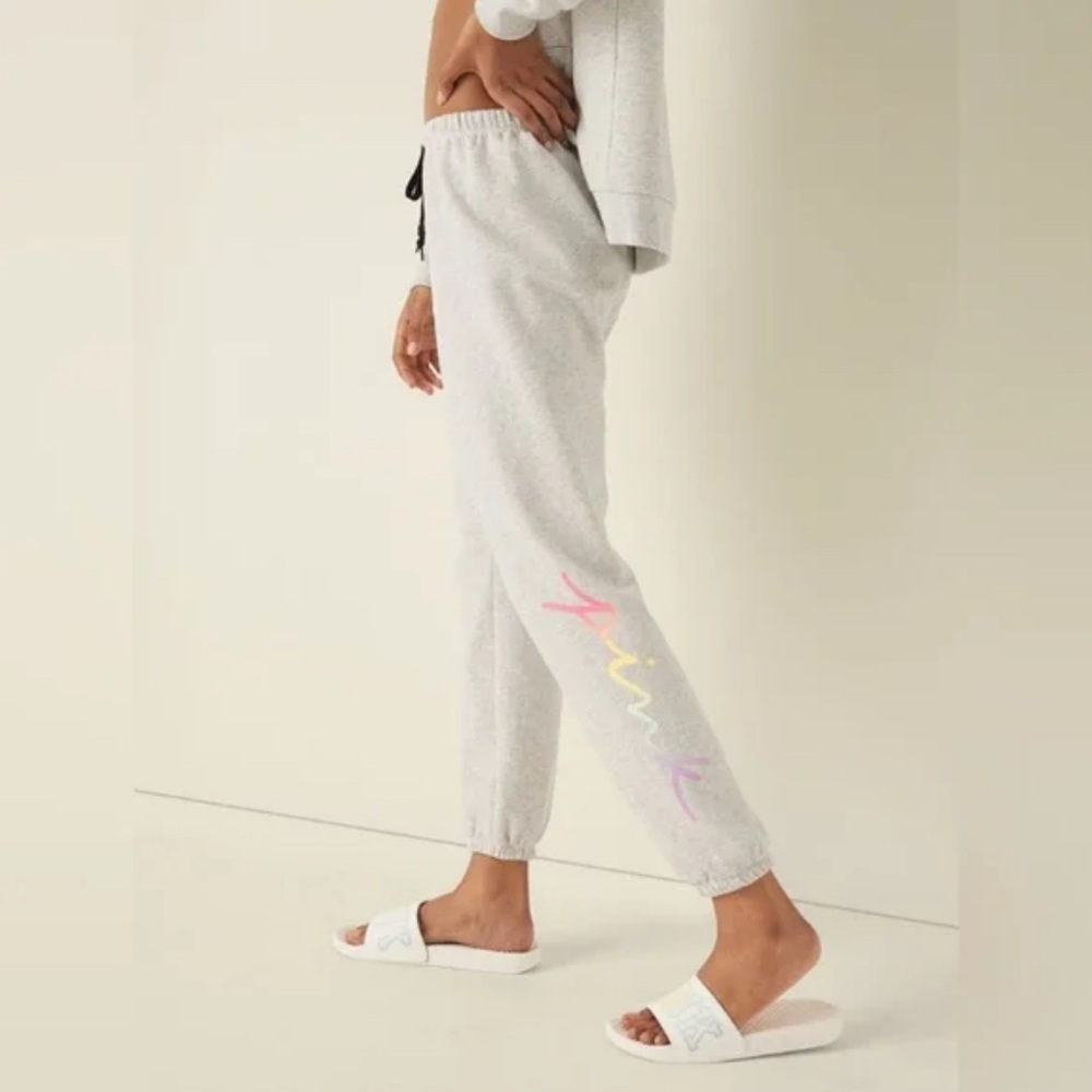 VS PINK Grey Rainbow Gradient Script Logo Everyday Lounge Classic Pants